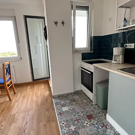Tranquil Apartment Across The Bridge Novi Sad Exterior photo